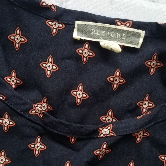 Navy Pleione Shirt Womens Size Medium - Picture 2 of 6